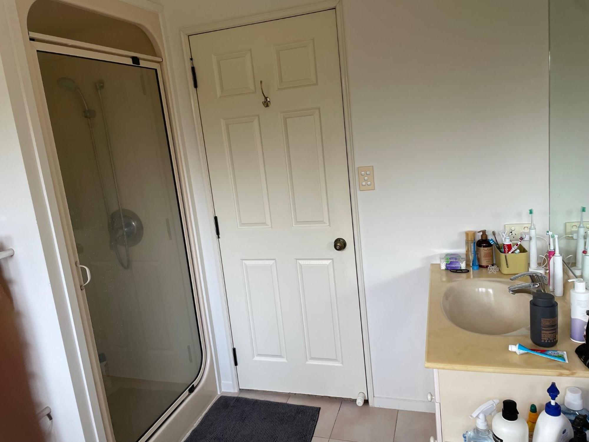 Rooms In An Epsom House Оукланд Екстериор снимка